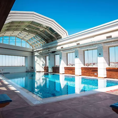 Ramada Plaza By Wyndham Center (adults Only) Szálloda Isztambul