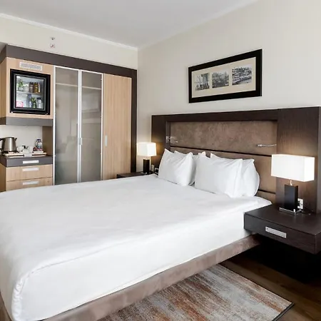 Ramada Plaza By Wyndham Center (adults Only) Szálloda 5*
