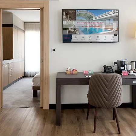 Ramada Plaza By Wyndham Center (adults Only) 5*