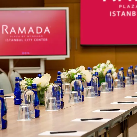 Hotel Ramada Plaza By Wyndham Center (adults Only) Istanbulská provincie