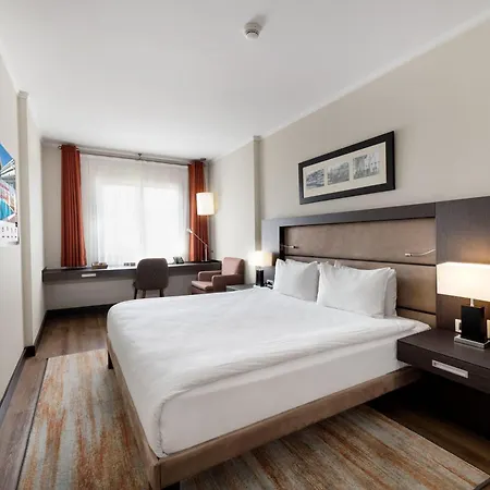 Ramada Plaza By Wyndham Center (adults Only) 5* 伊斯坦布尔