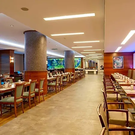 Ramada Plaza By Wyndham Center (adults Only) מלון 5*