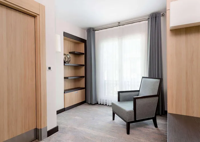 Hotel Ramada Plaza By Wyndham Center (adults Only)