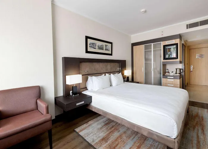 Ramada Plaza By Wyndham Center (adults Only) 5*